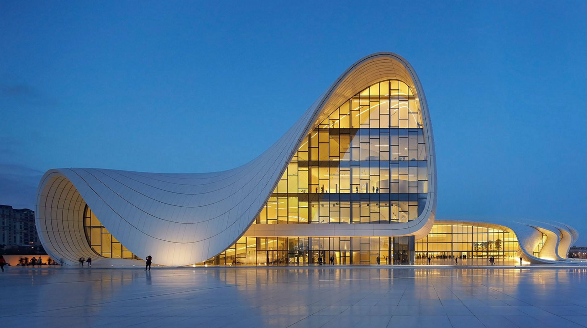 Архитектурные шедевры Баку: уникальное сочетание традиций и современности